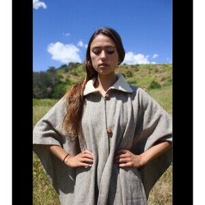 Poncho Cape Shawl One Size Fringe Collared 100% Wool Brown Fisherman Western